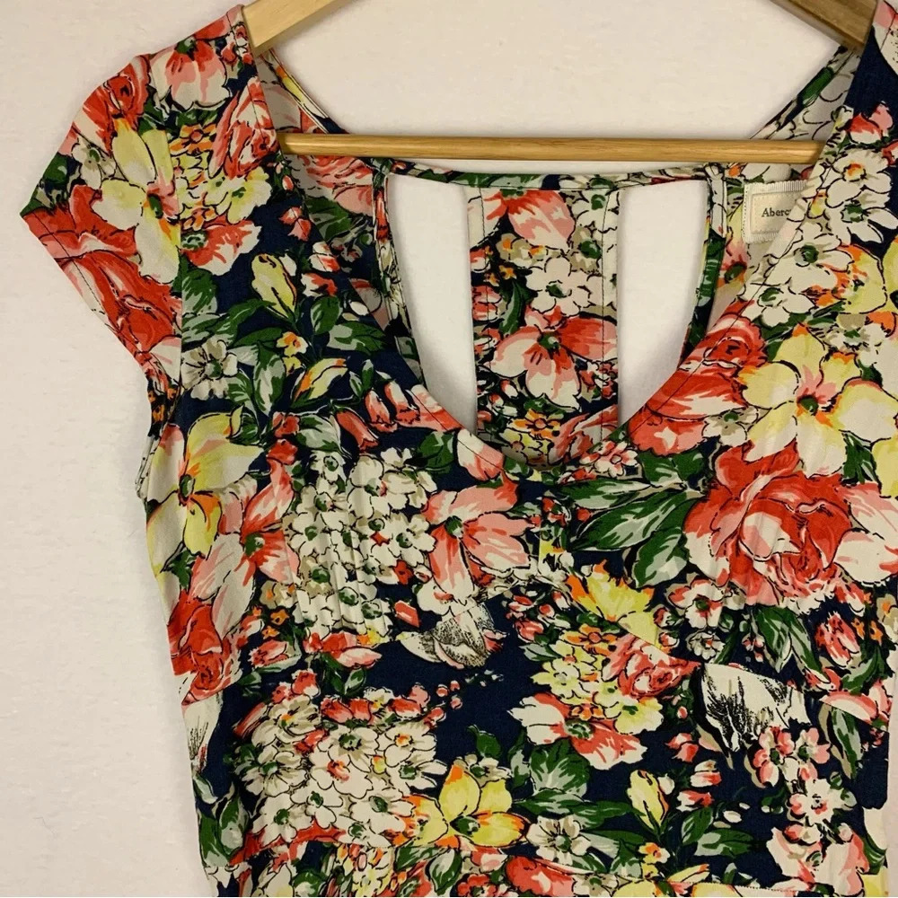 Abercrombie and Fitch Vintage Floral Mini Babydoll Dress - Picture 4 of 7